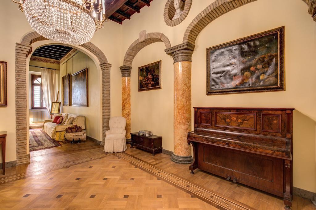 רומא Apartment Royal Suite מראה חיצוני תמונה
